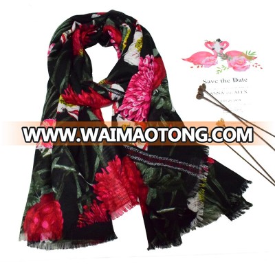 High Quality Black Color Floral Printed Cotton Party  Scarf Shawl With Fringe